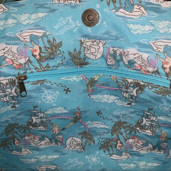 NWT HOT TOPIC DISNEY brand PETER PAN tote - One Of A Kind - Picture 3 of 7